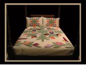 TROPICAL FLOWERS Quilted Bedspread. Hand Stiched Hawaiian Quilt. Tropical Bedroom Decor