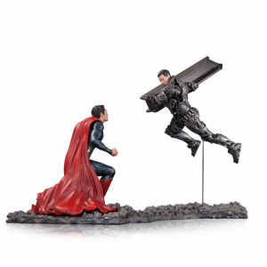 DC Collectibles Man of Steel Superman vs. Zod Statue