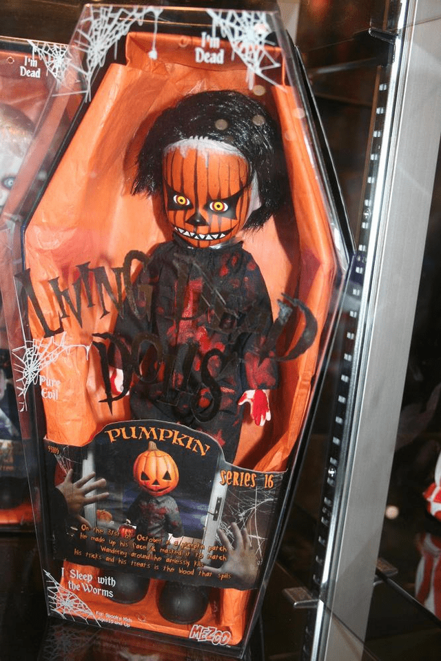 リビングデッドドールズ シリーズ16：Pumpkin パンプキン Living Dead Dolls Series 16 Pumpkin Variant