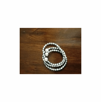 Pearl bracelet