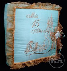 Quinceanera Photo Album with Carriage Theme