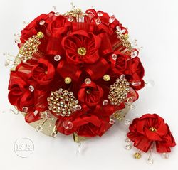Quinceanera Boquet Red with Gold 