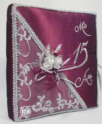 Photo album for Quinceanera - Black Cherry