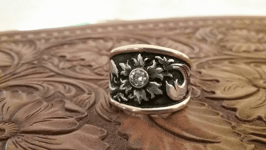 Diamond Center Flower