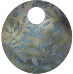 Blacklip shell round in blue