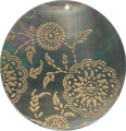 Blacklip shell round in gold