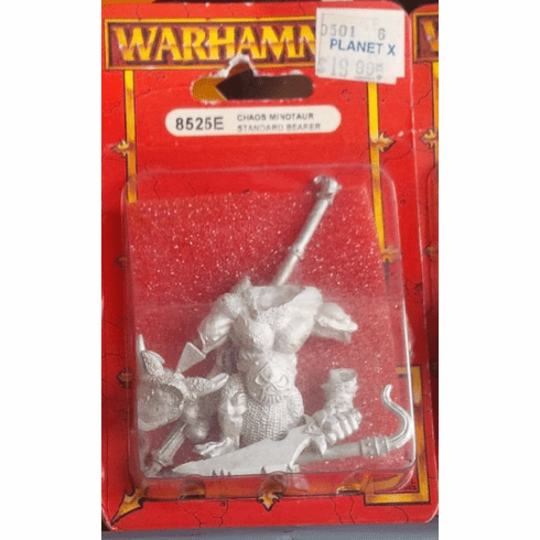 Games Workshop Warhammer Chaos Minotaur Standard Bearer Miniature