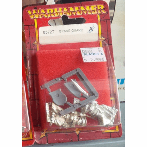 Games Workshop Warhammer Grave Guard Miniature