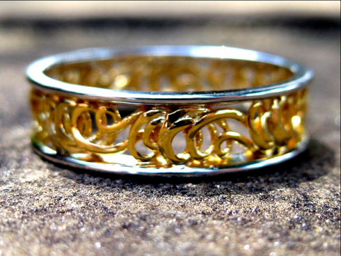 Haunted Pot of Gold wealth and riches spell ring