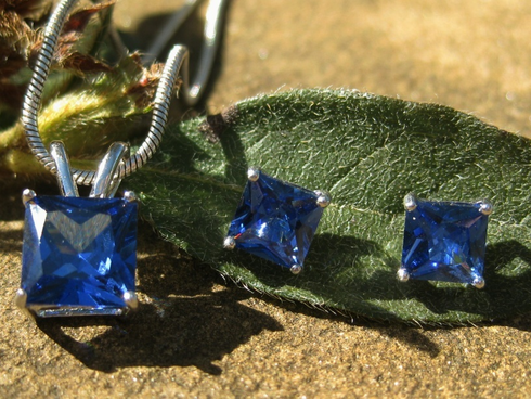 Love Loyalty and Friendship Djinn Necklace and earring set