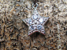 MARILYN MONROE GLAMOUR SPELL PENDANT