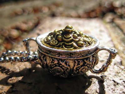 Metaphysical POT OF GOLD secret wealth drawing Amulet Millionaire