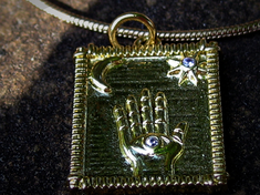 Spell Cast Healing Hands chi Balancing Pendant Amulet