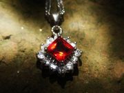 VOODOO BELLE&#39;S INTOXICATING LOVE PENDANT