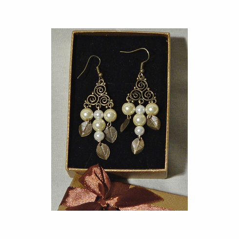 Tri Pearl Earrings