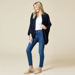 Solid Marshmallow Shrug Black