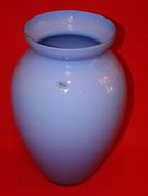 Beautiful Gorgeous Alicja Poland Hand Made Mouth Blown Flower Vase