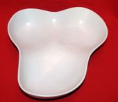 Hand-Made Modern Ceramic Portugal Cabaret Fruits Platter Hand-Made Modern Ceramic Portugal Cabaret Fruits Platter