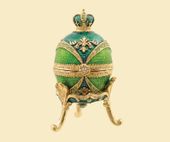 Royal Egg Jeweled Box (Green) Enameled pewter box bejeweled with Austrian crystals