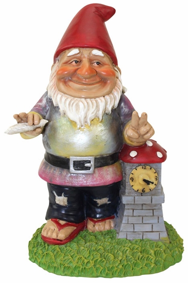 420 Smoking Gnome - Click to enlarge