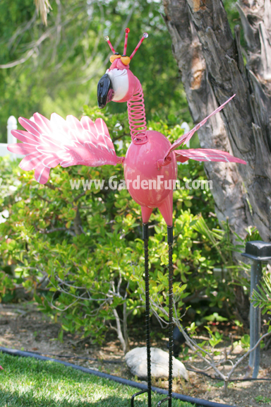 64-giant-pink-flamingo-geeky-