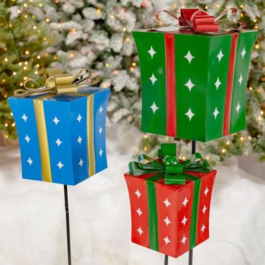 Christmas Gifts w/Twinkle Stars Iron Garden Stakes (Set of 3) - Click to enlarge
