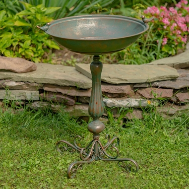 Classic Pedestal Bird Bath - Copper Bronze - Click to enlarge