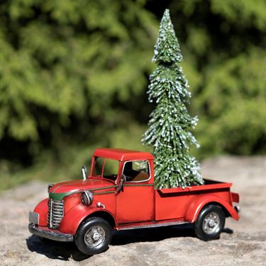 Country Style Red Pickup Truck w/Christmas Tree - Click to enlarge