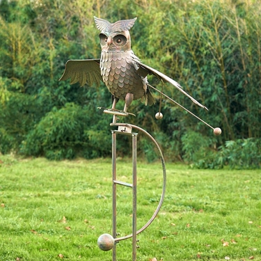 Large Flying Owl w/Moving Wings - Antique Bronze - Click to enlarge