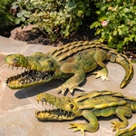 Metal Alligator Garden Statues (Set of 2)