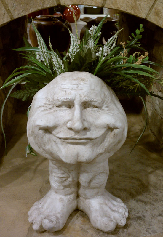 Homestyles Antique White Papa John the Muggly Statue Humorous Face Planter Pot