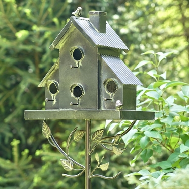 Galvanized Birdhouse with Short Chimney - Click to enlarge