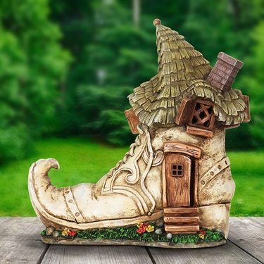 Solar Fairytale Shoe House - Click to enlarge