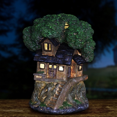Solar Tree House - Shingle Roof - Click to enlarge