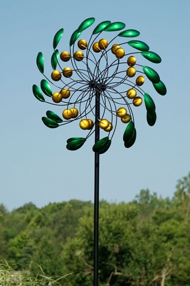 Spiral Wind Spinner - Click to enlarge