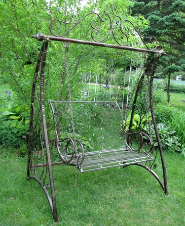 Swing Bench 