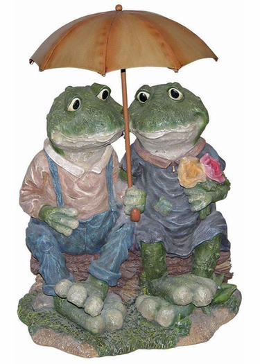 Two Frogs w/ Umbrella - Click to enlarge