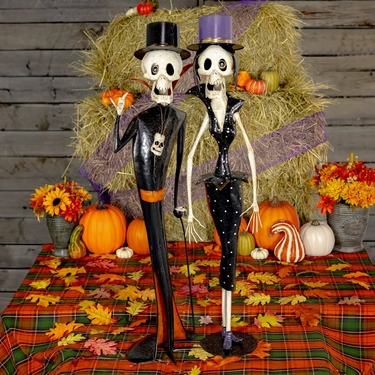 Vintage Horror Noir Iron Skeleton Couple (Set of 2) - Click to enlarge
