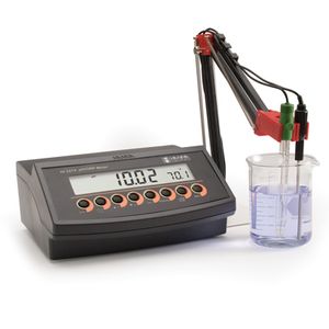 Hanna Data Logging pH Benchtop Meter, 115V - HI2214-01