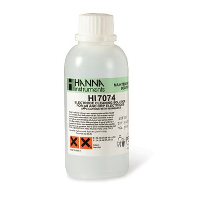 Hanna Inorganic Cleaning Solution 1 x 230 mL bottle - HI7074M