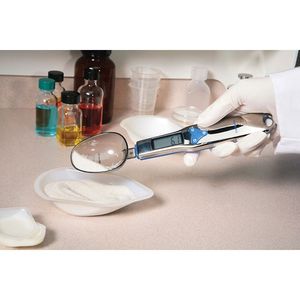 Digi-Sense Traceable SpatulaBalance with Calibration; 300g x 0.1g - 01019-11