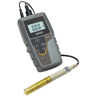 Oakton CON 6+ Handheld Conductivity Meter with Probe, -10 to 110C Temperature Range and 0 to 20.00, 0 to 200.0, 0 to 2000 S Conductivity Range - WD-35604-00