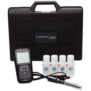 Oakton EC260 Waterproof Conductivity, TDS, Resistivity, and Salinity Handheld Meter Kit - WD-35660-16
