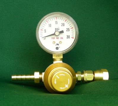 Regulator w/3500 PSIG Inlet Pressure, 0-30 PSIG Delievery Range Regulator w/3500 PSIG Inlet Pressure, 0-30 PSIG Delievery Range