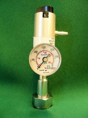 Regulator with CGA 350 Inlet (Refillable Cylinder) Regulator with CGA 350 Inlet (Refillable Cylinder)