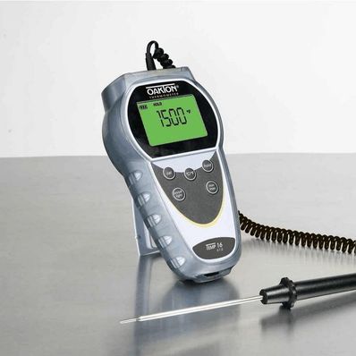 Digi-Sense Temp 16 RTD Thermometer (Single Input) with NIST-Traceable Meter Calibration - WD-35426-21