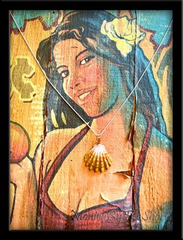 Mango Hawaiian Sunrise Shell Necklace Mango Hawaiian Sunrise Shell Necklace