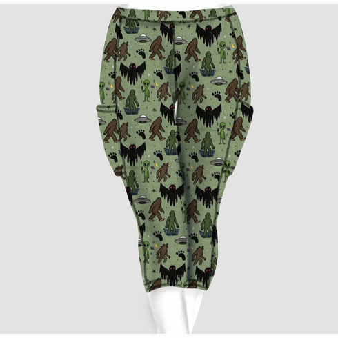 Double pocket capri cryptic doodle