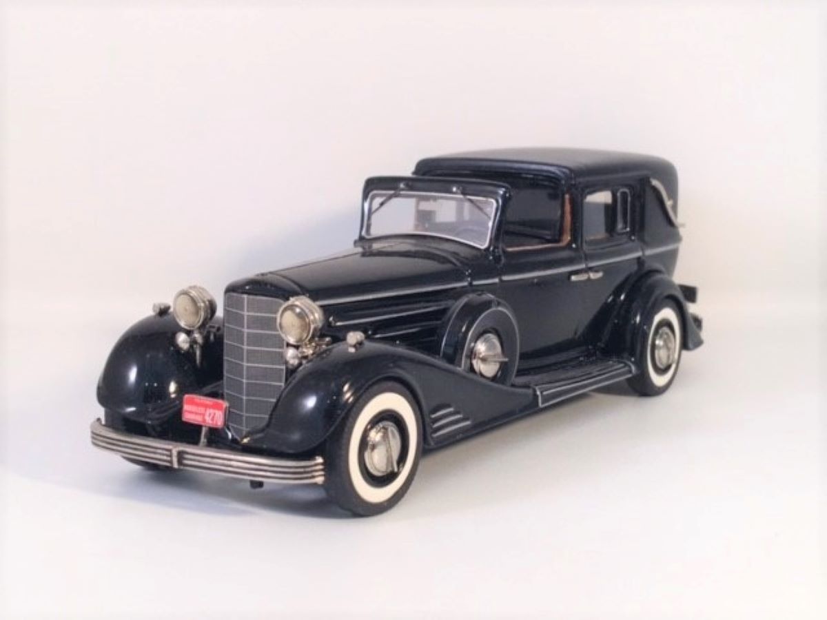 1933 V-16 TOWN CAR by MINIMARQUE - JOAN CRAWFORD