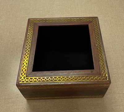 4" x 4" Box w/ Brass Filagree